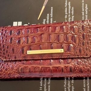 Brahmin wallet
